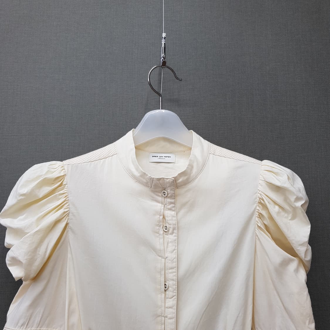 드리스반노튼 퍼프 슬리브 코튼 블라우스  34사이즈 상품이미지2