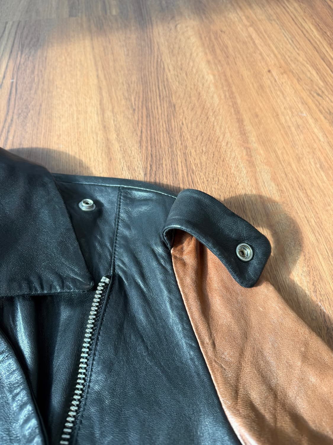 아크네 스튜디오 10SS 레더 자켓 상품이미지4