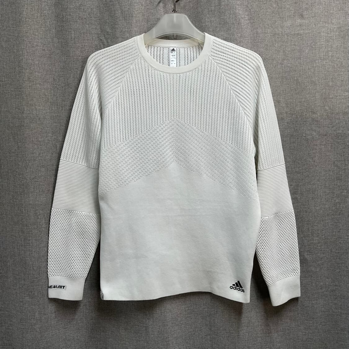[L] 아디다스(adidas) 테크니트 풀오버 맨투맨 니트 상품이미지1
