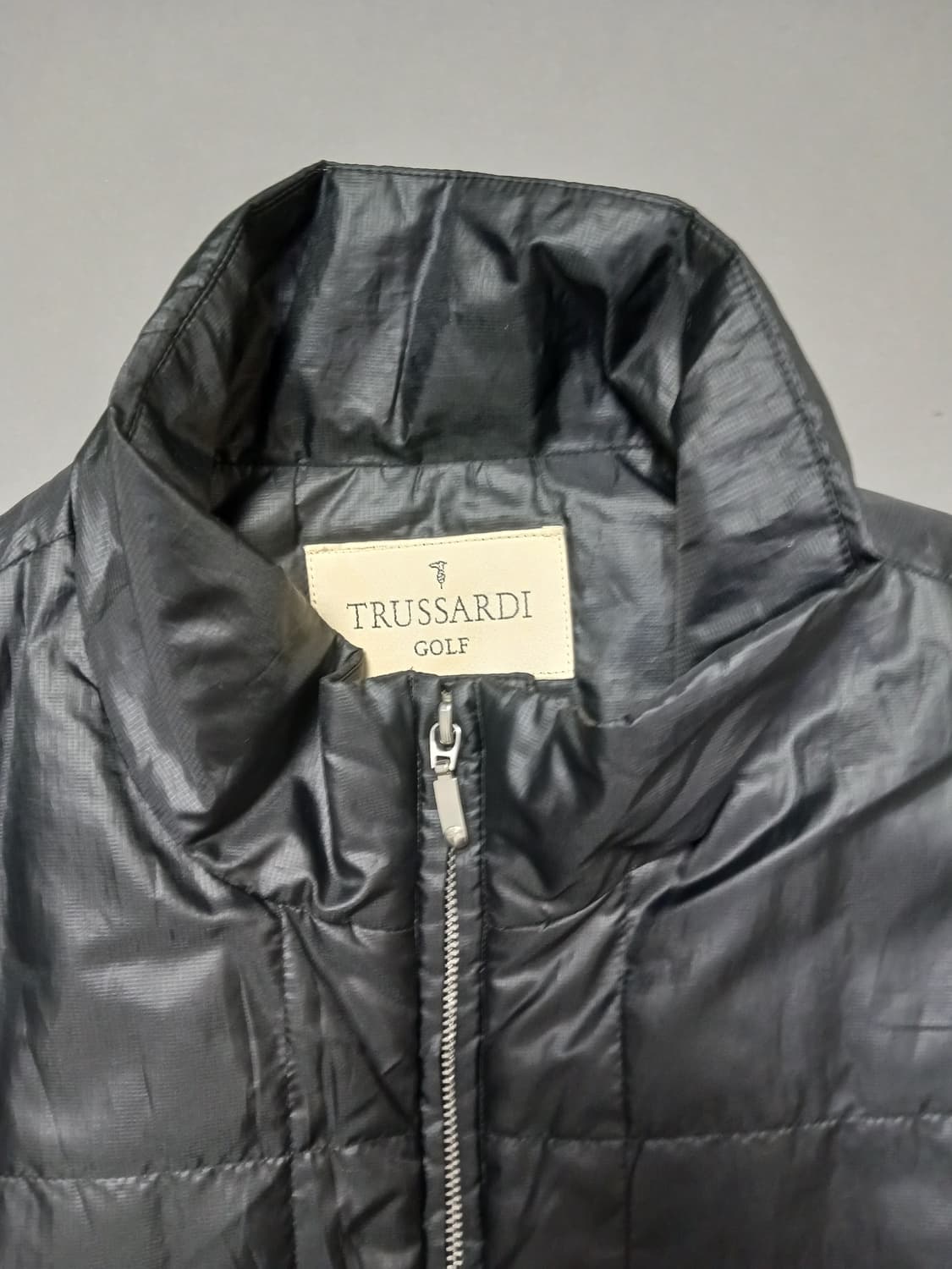 [L] 트루사르디 골프 블랙 경량 퀄팅 베스트 패딩 상품이미지2