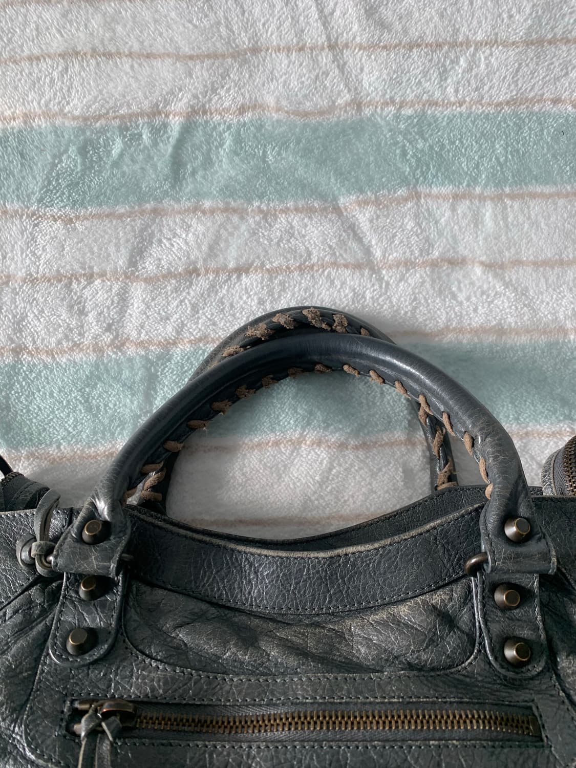 발렌시아가 클래식 시티 벨로백 상품이미지5