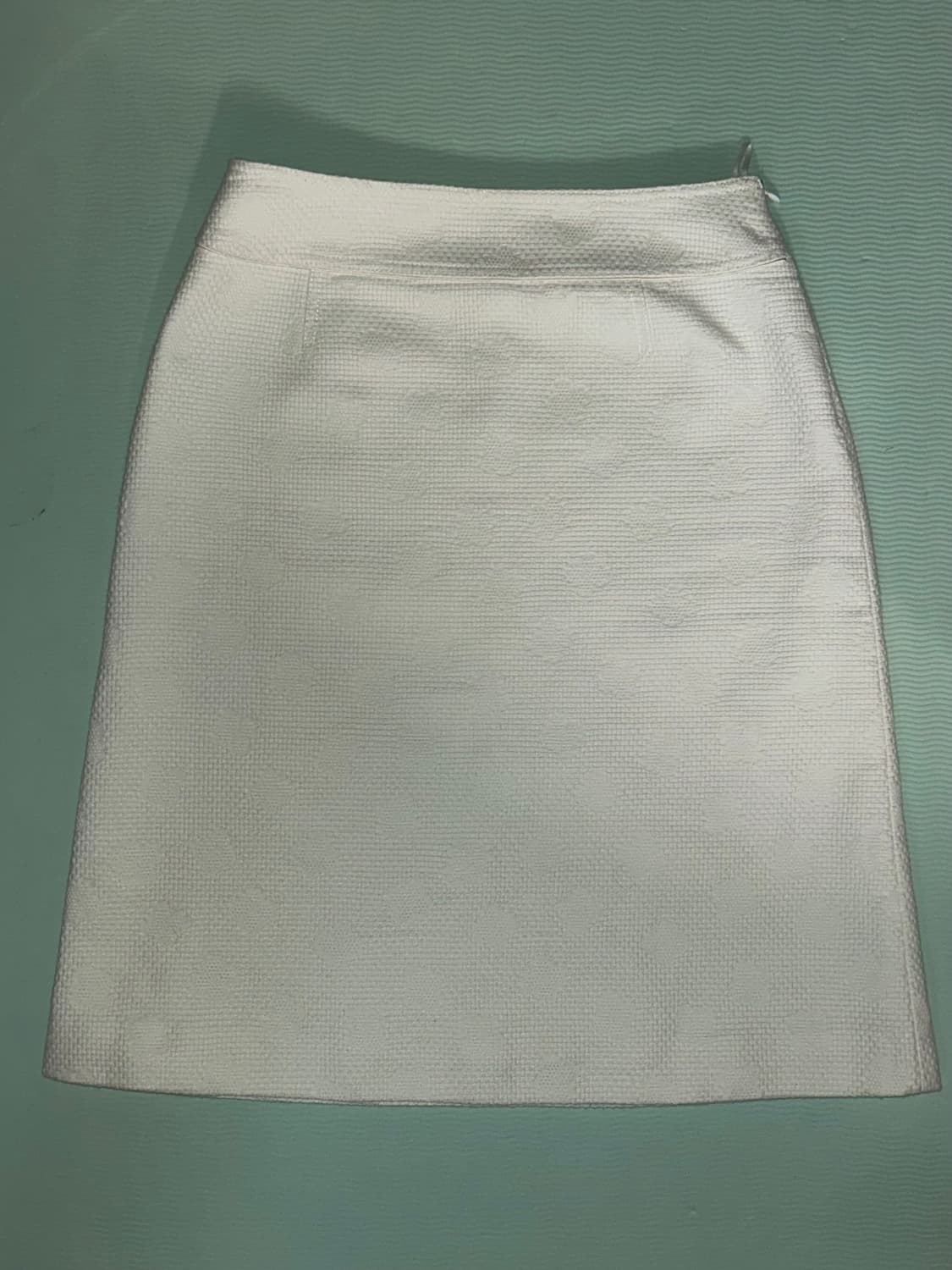 꾸레쥬 화이트 미디 스커트 상품이미지4