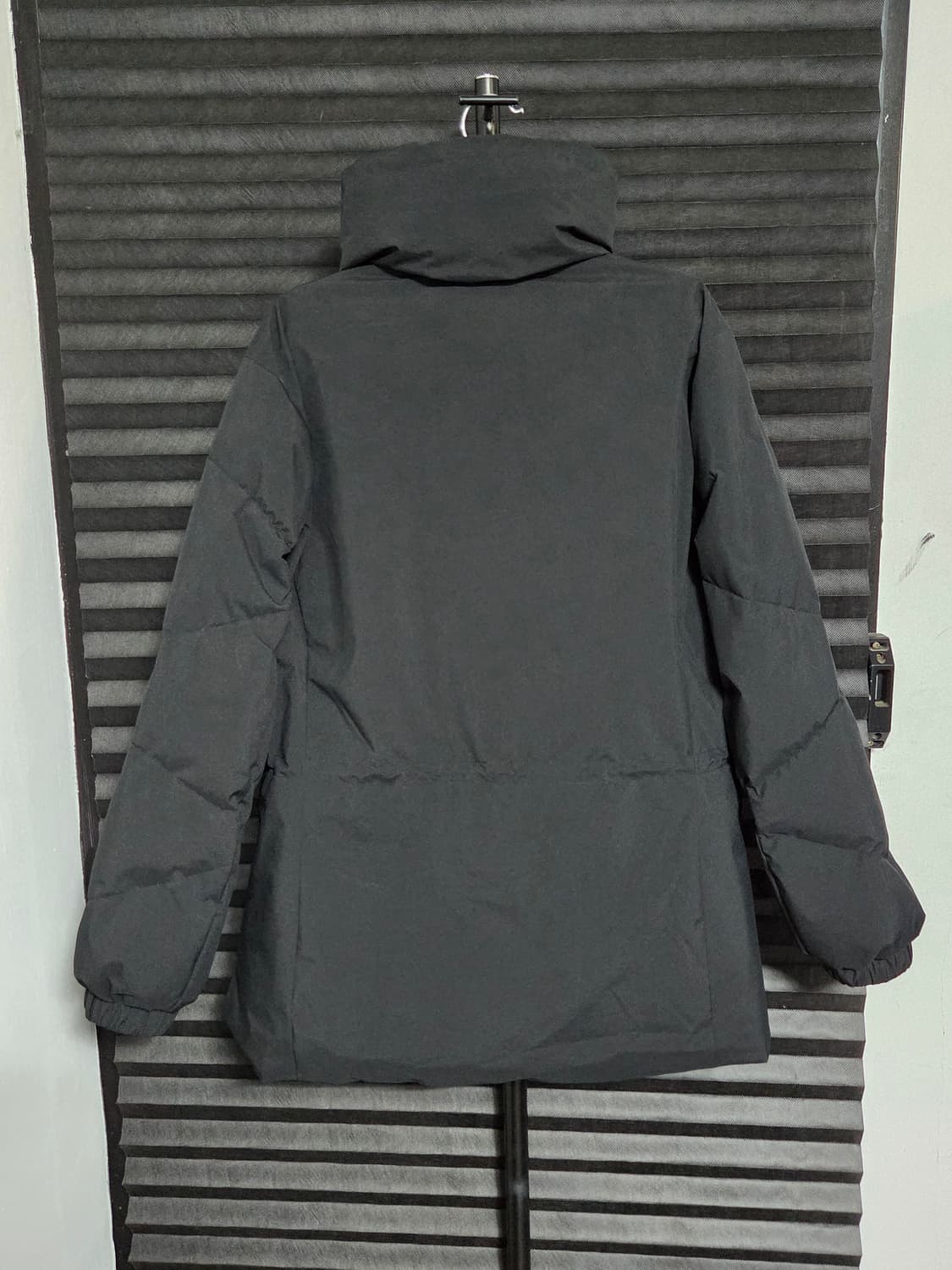 [몽벨] 에어웜 패딩자켓 판매합니다. 상품이미지7