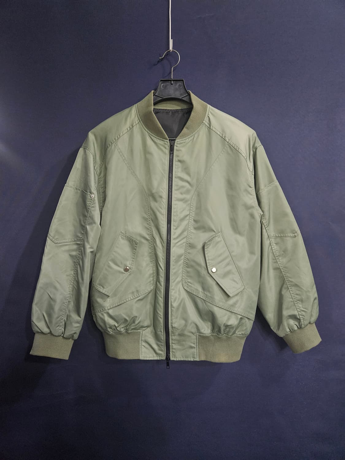 에이티 식스 로드 카키 남성 세미오버핏 100 항공점퍼 자켓  상품이미지1