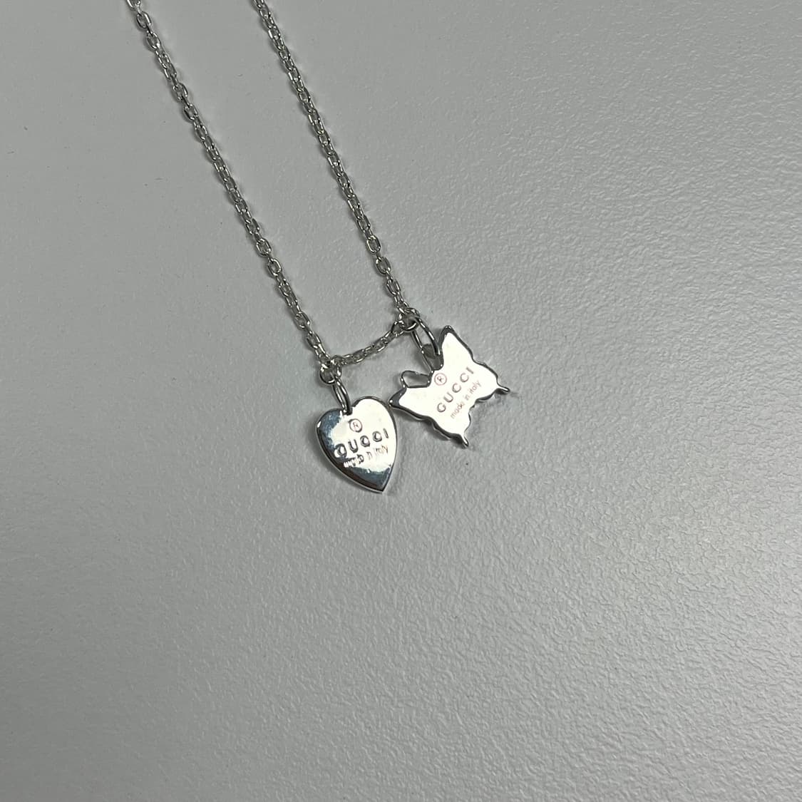 구찌 하트 나비 목걸이 상품이미지2