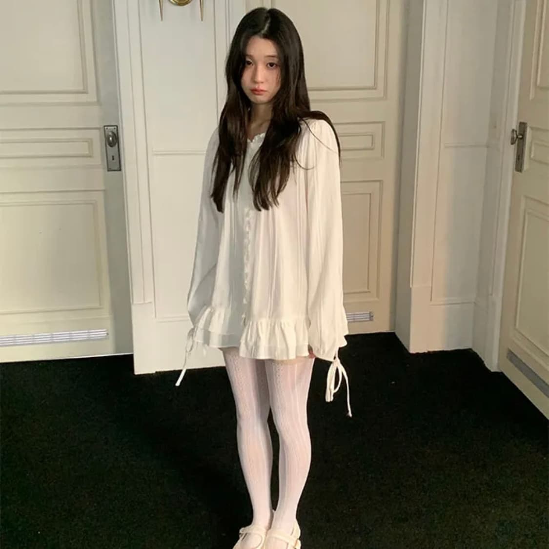 [니어웨어] 프릴블라우스 상품이미지2