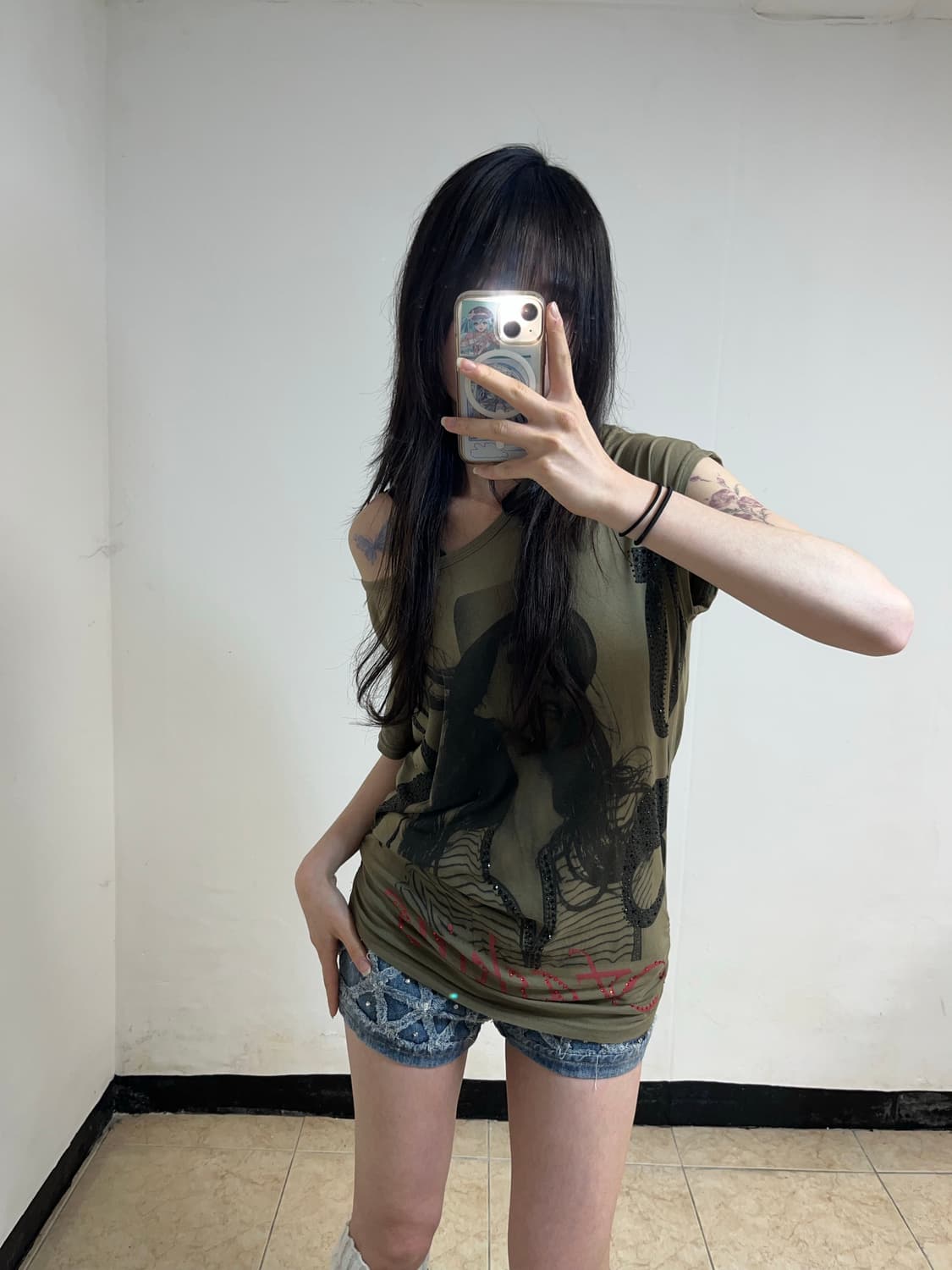 00‘s 디바 프린팅 백 그런지 티셔츠 상품이미지1