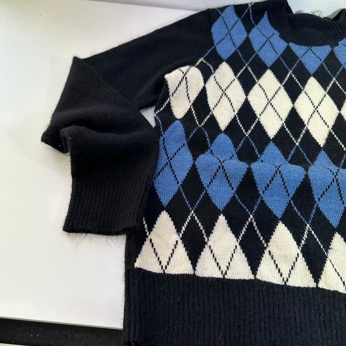 M 아르켓 네이비 아가일 모헤어 라운드니트 상품이미지5