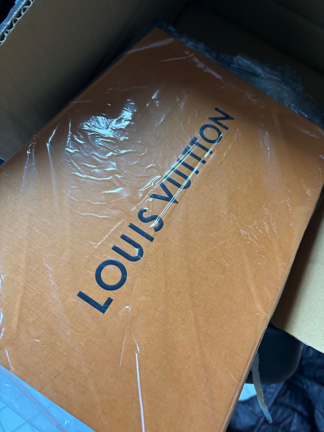 루이비통 포셰트 주르 토프 그레이 클러치백 상품이미지6