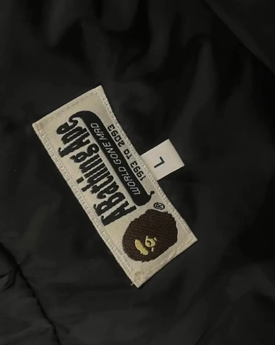 베이프 적계 패딩 샤크 후드집업 상품이미지3