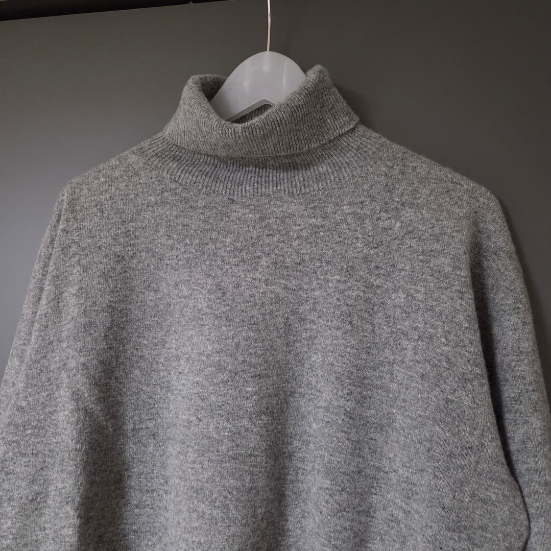 [1] 스테디에브리웨어 릴렉스드 울 캐시미어 터틀넥 니트 그레이 멜란지 상품이미지3