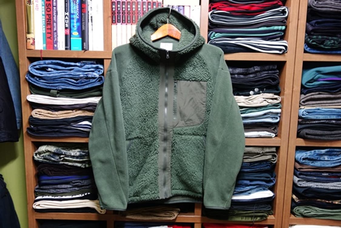 유니클로 x 화이트 마운티어링 후리스 풀집 파카 다크 그린 L (100) 상품이미지1