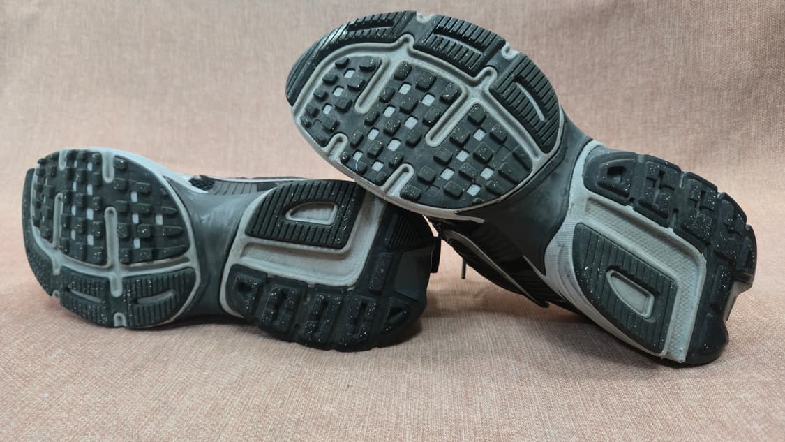 나이키 240mm-  V2K 런 블랙 메탈릭 실버 상품이미지6