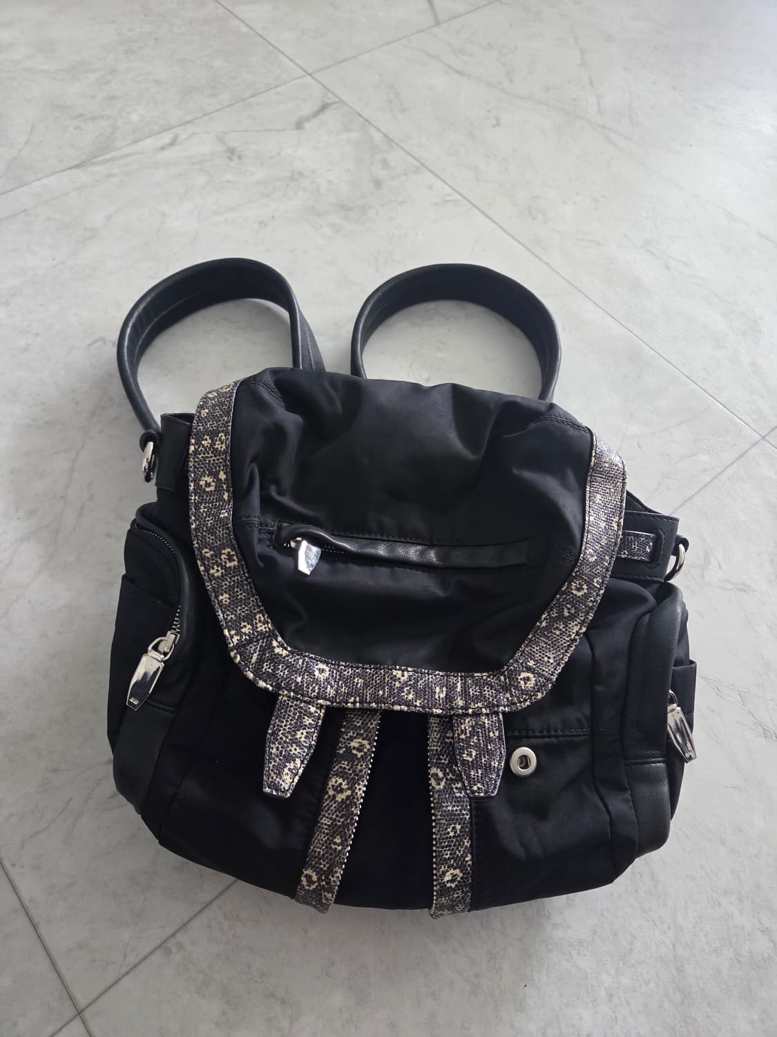 알렉산더왕 백팩 상품이미지1