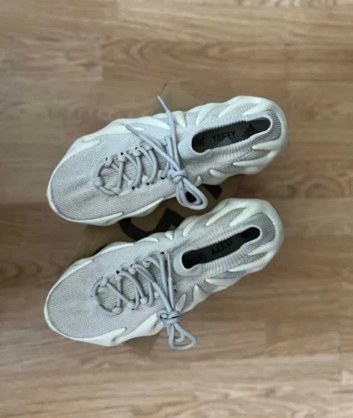 Yeezy 450 상품이미지3