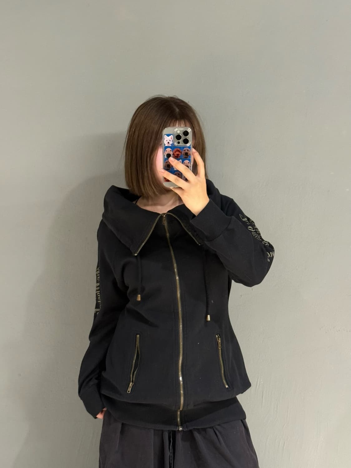 back lettering wide collar point zip-up 상품이미지3