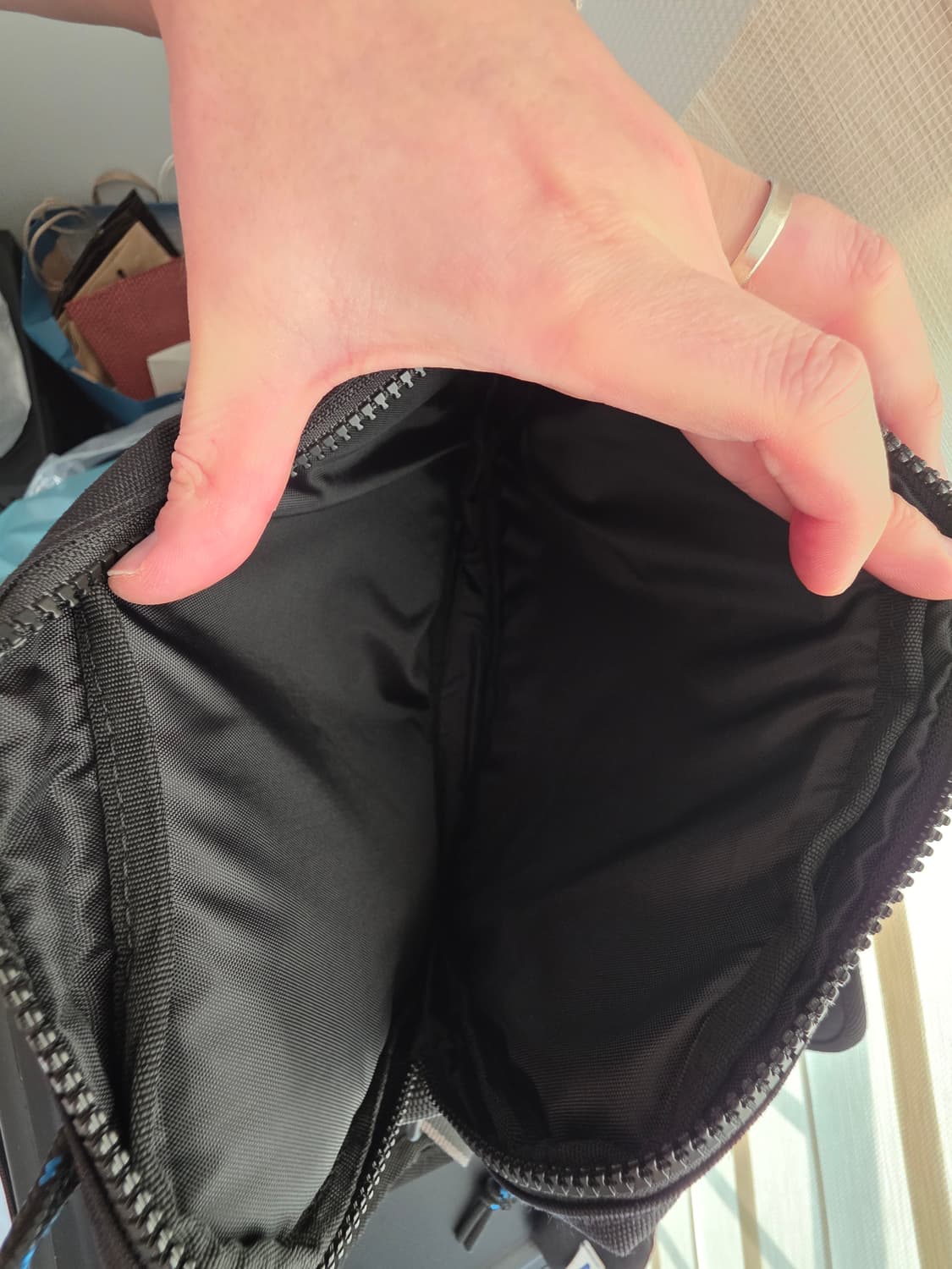 아더에러 이스트팩 1세대 크로스백 상품이미지5