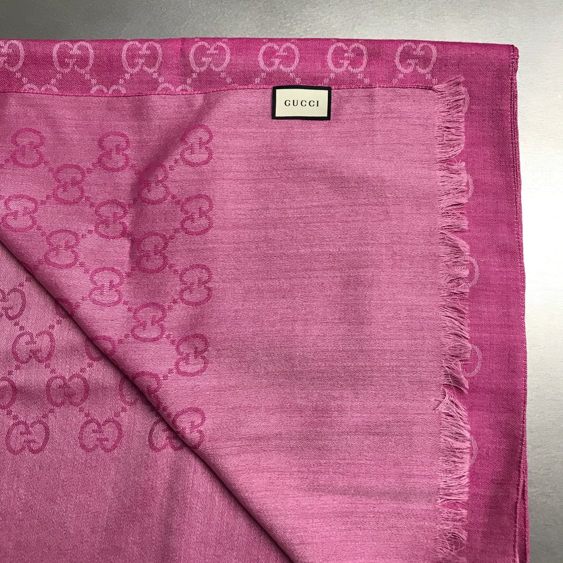 구찌 로고 스카프 핑크 새상품 상품이미지5