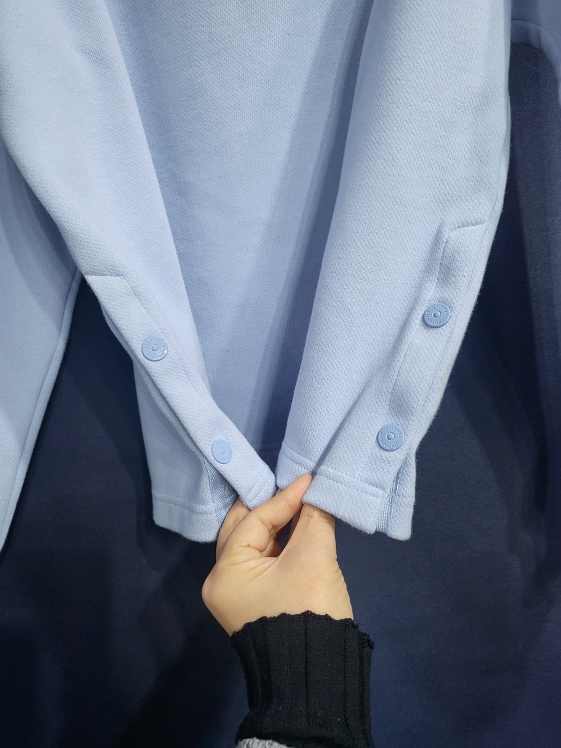 내셔널 지오그래픽 옆트임 세미오버핏 맨투맨 상품이미지3