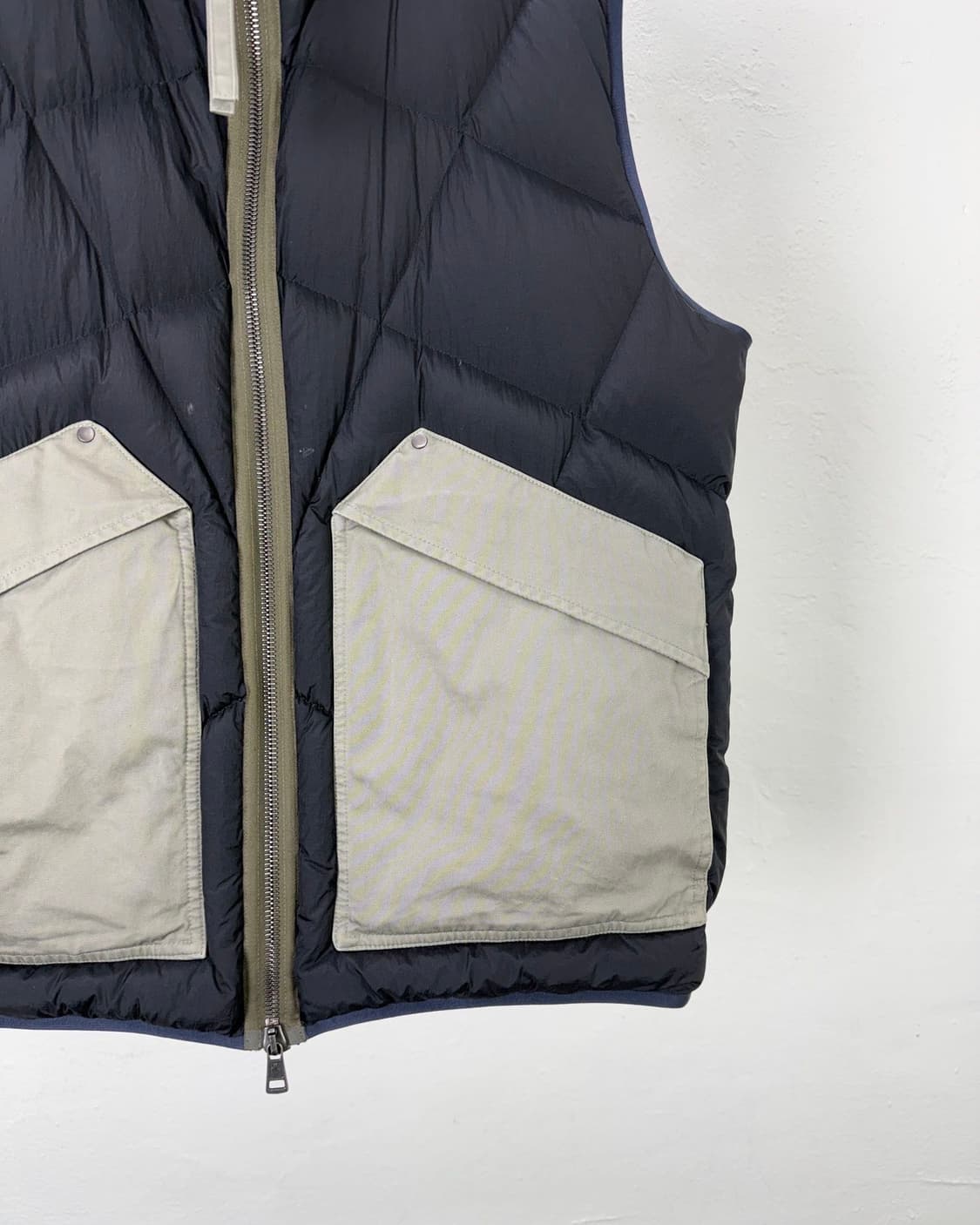 몽클레르 젬 블랙 패디드 구스다운 패딩 베스트 상품이미지5