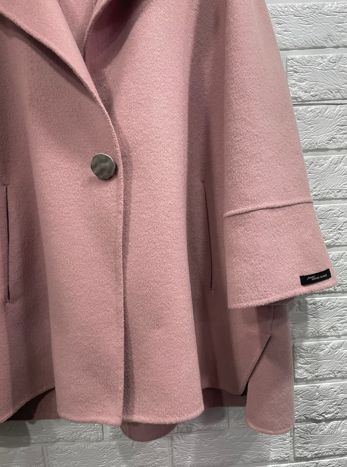 새상품)핸드메이드 핑크 여성울숏코트100 모직하프반코트 77.88 하객룩 상품이미지3