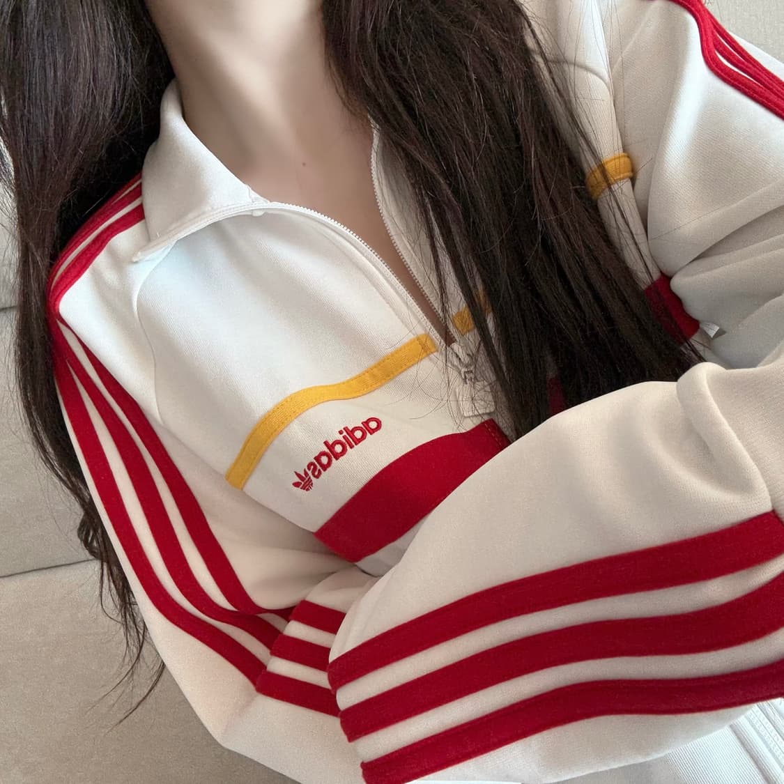 아디다스 흰빨 더 퍼스트 트랙탑 져지 상품이미지1