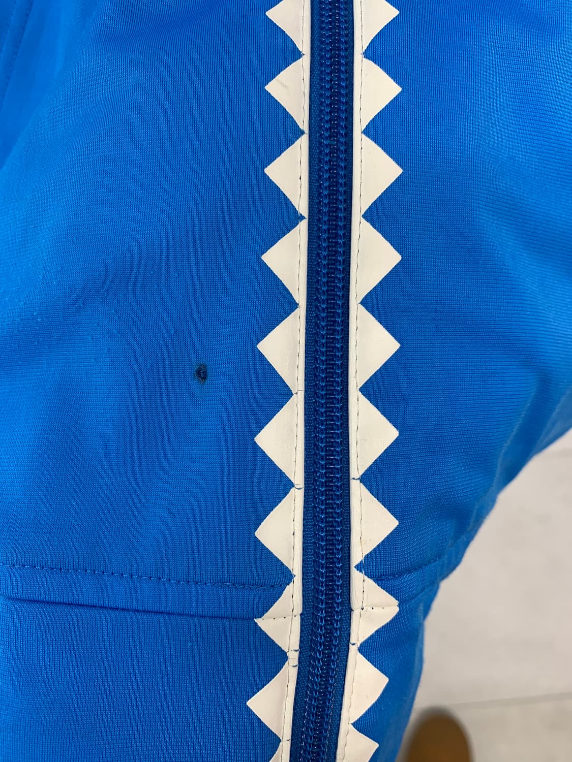 [ADIDAS] 아디다스 블루샤크 🦈 파이핑 풀업 져지 상품이미지10