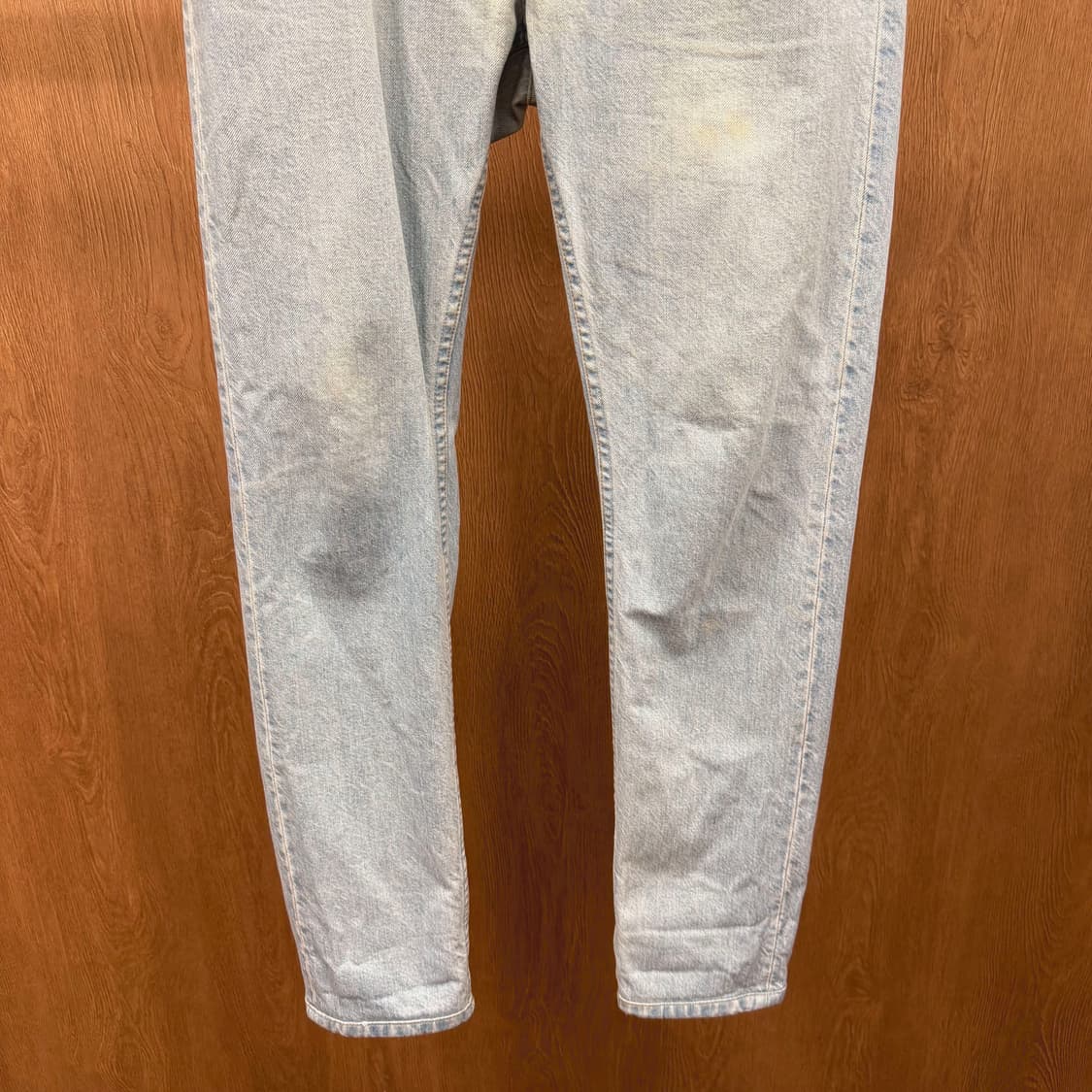 아페쎄 슬림 스트레이트 데님 팬츠 빈티지 워싱 버튼 포켓 디테일 연청 상품이미지5