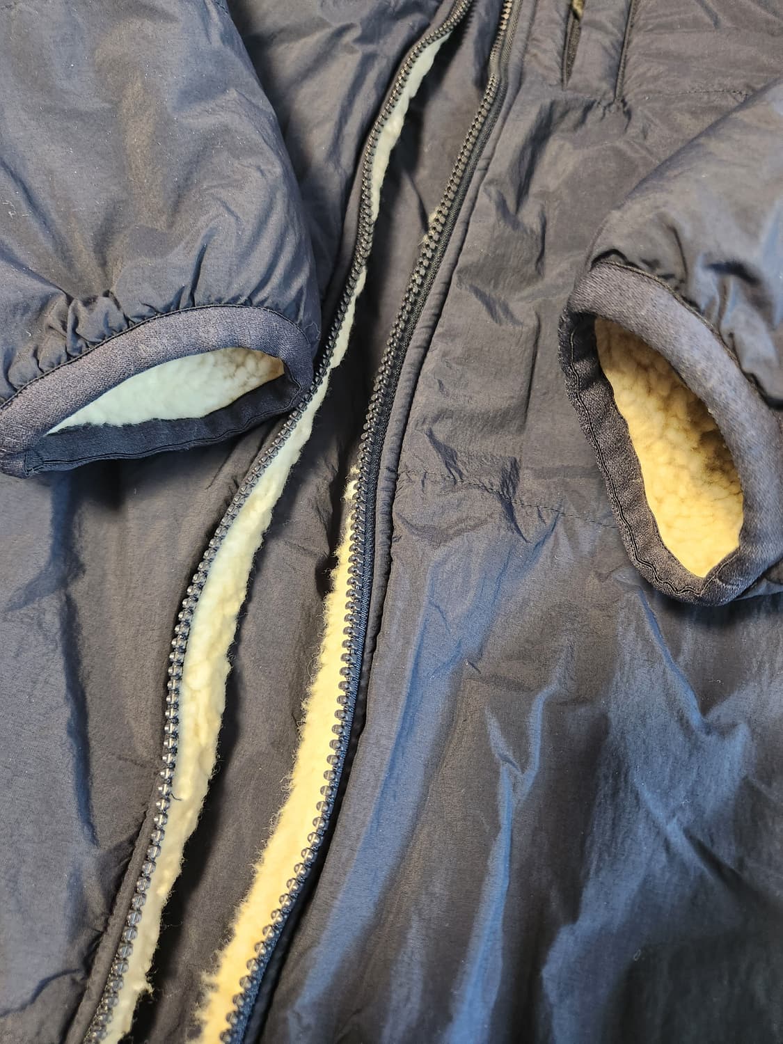 머렐 여성 하이넥 리버시블 롱 플리스 사이즈90(s)

여러 중고사이트에 상품이미지10