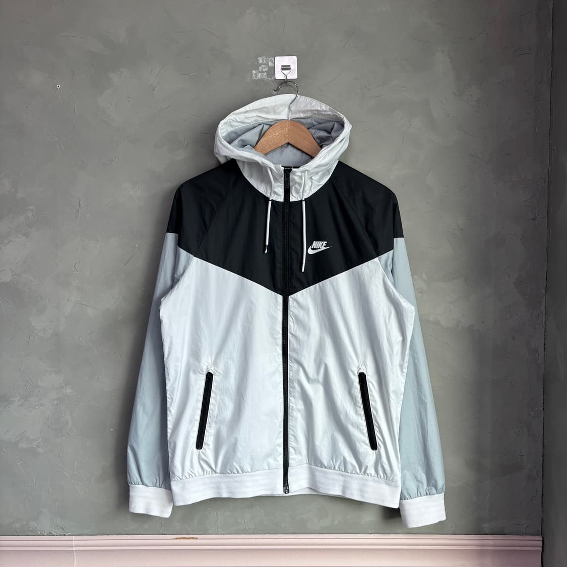 나이키 윈드러너 바람막이 화이트 그레이 상품이미지1