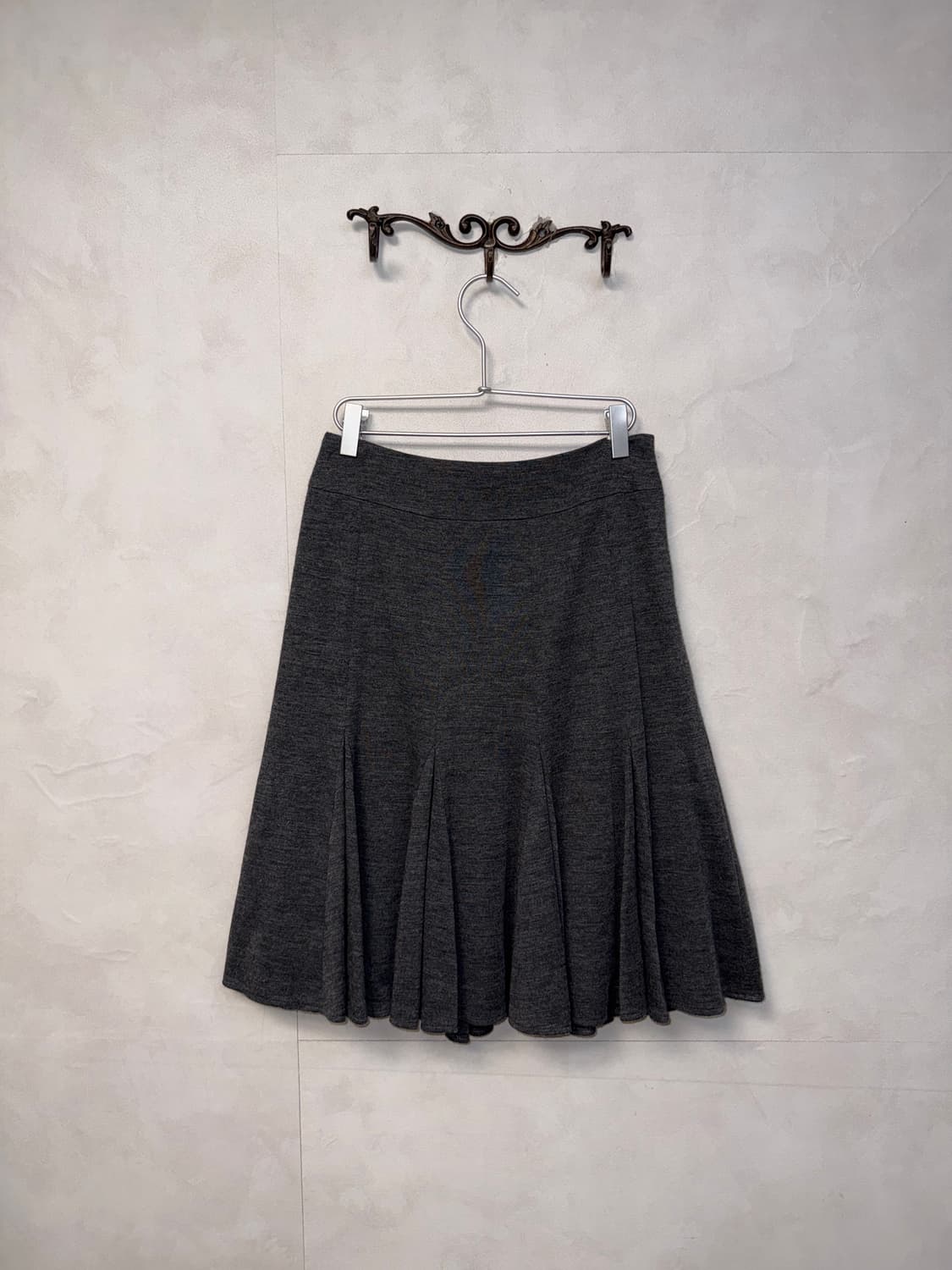 Charcoal cotton flare pleats skirt 상품이미지3