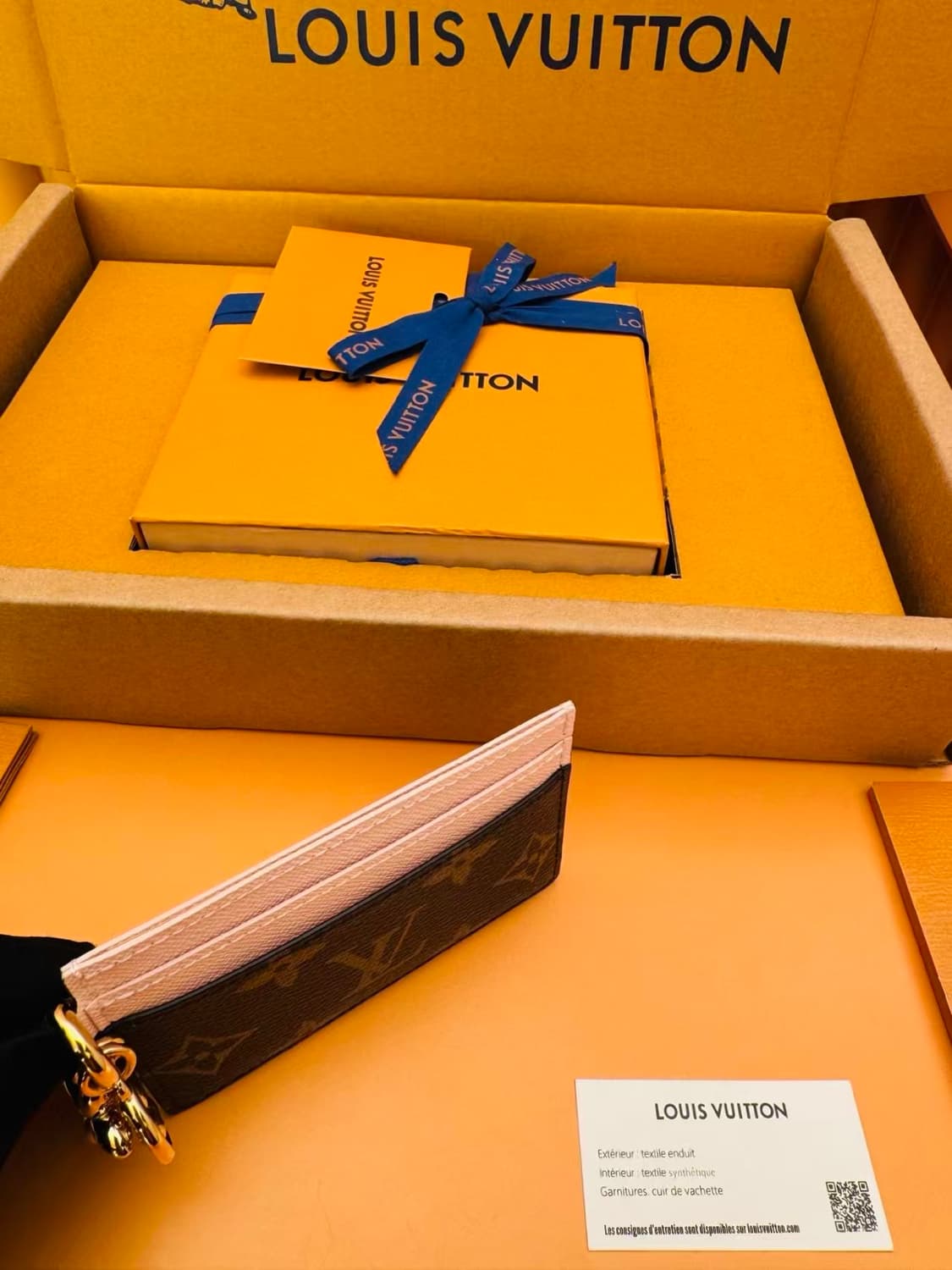 루이비통 LV 참 카드 홀더 모노그램 로즈 발레린 핑크 상품이미지4