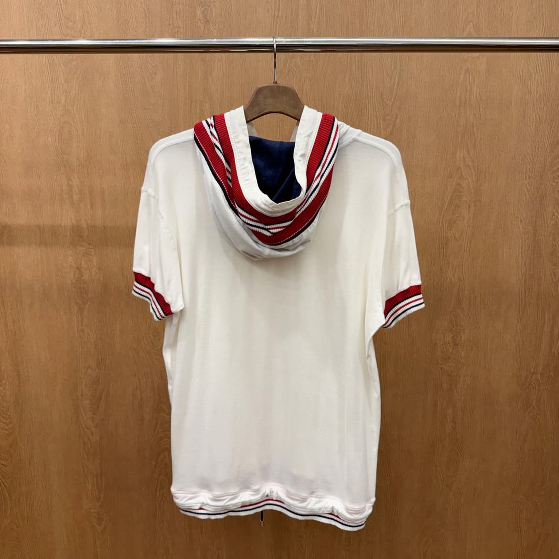 돌체앤가바나 후드 반팔 티셔츠 스트라이프 포인트 밑단 스트링 화이트 상품이미지3