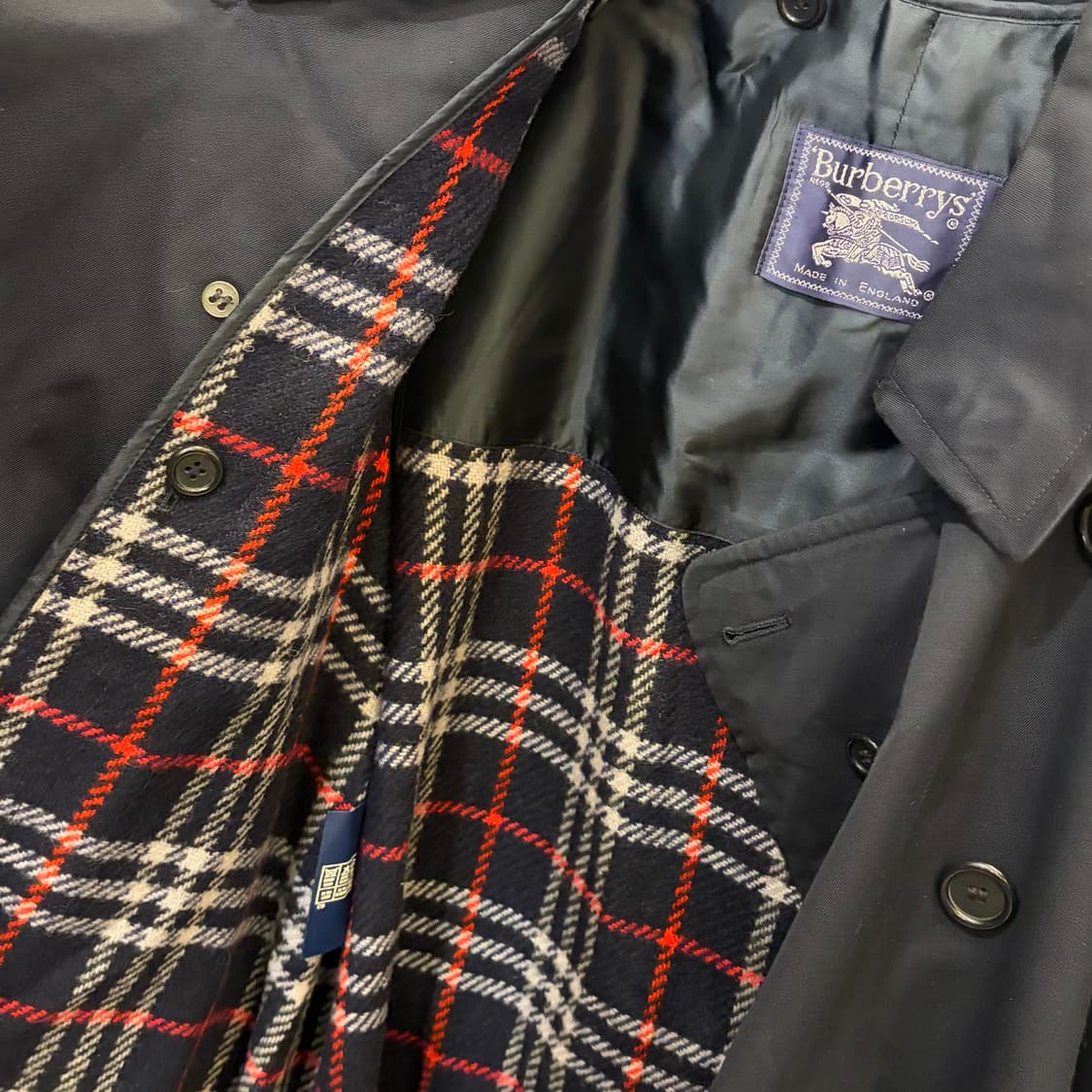 버버리 정품 네이비 더블 트렌치코트 내피있음 상품이미지4