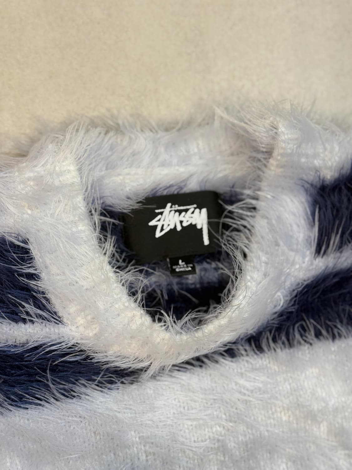 스투시 헤어리 스트라이프 스웨터 판매 상품이미지2