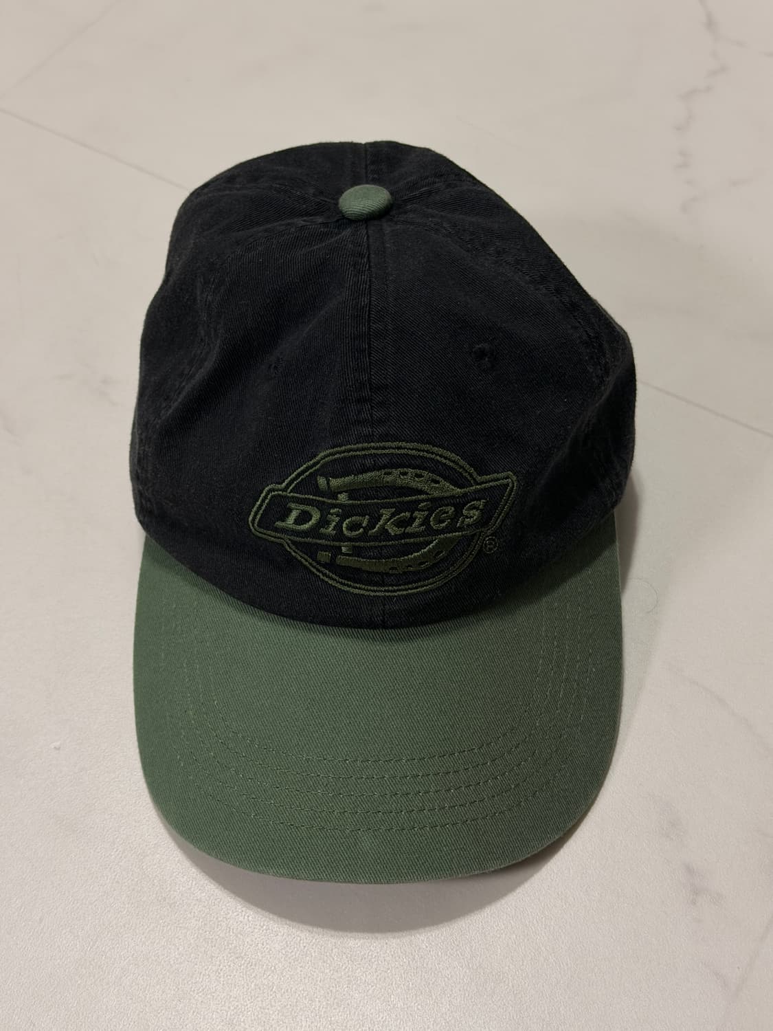 Dickies 모자 판매합니다. 상품이미지1