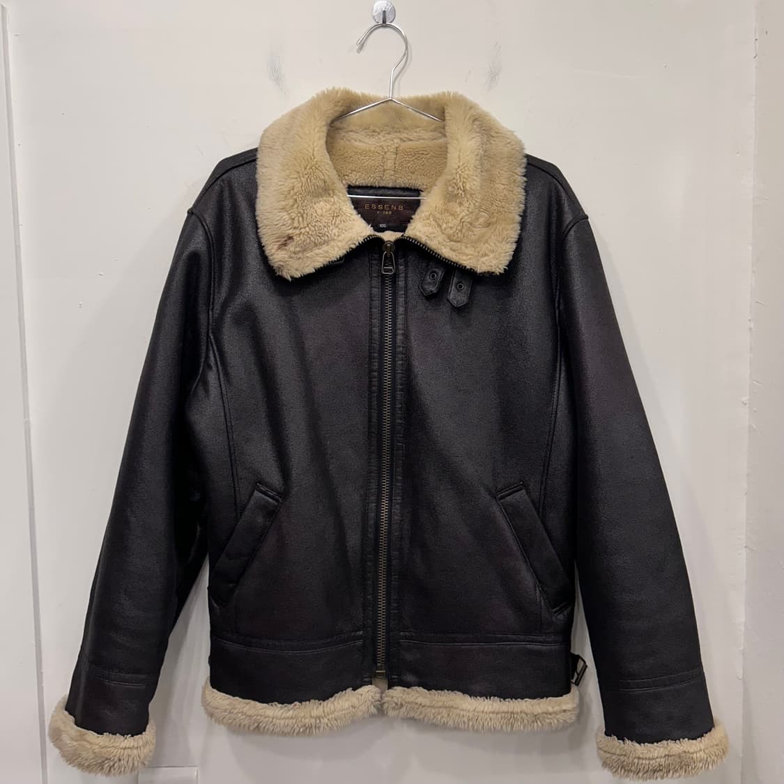 ESSEN B 비건레더 밍크 하이넥 무스탕 상품이미지2