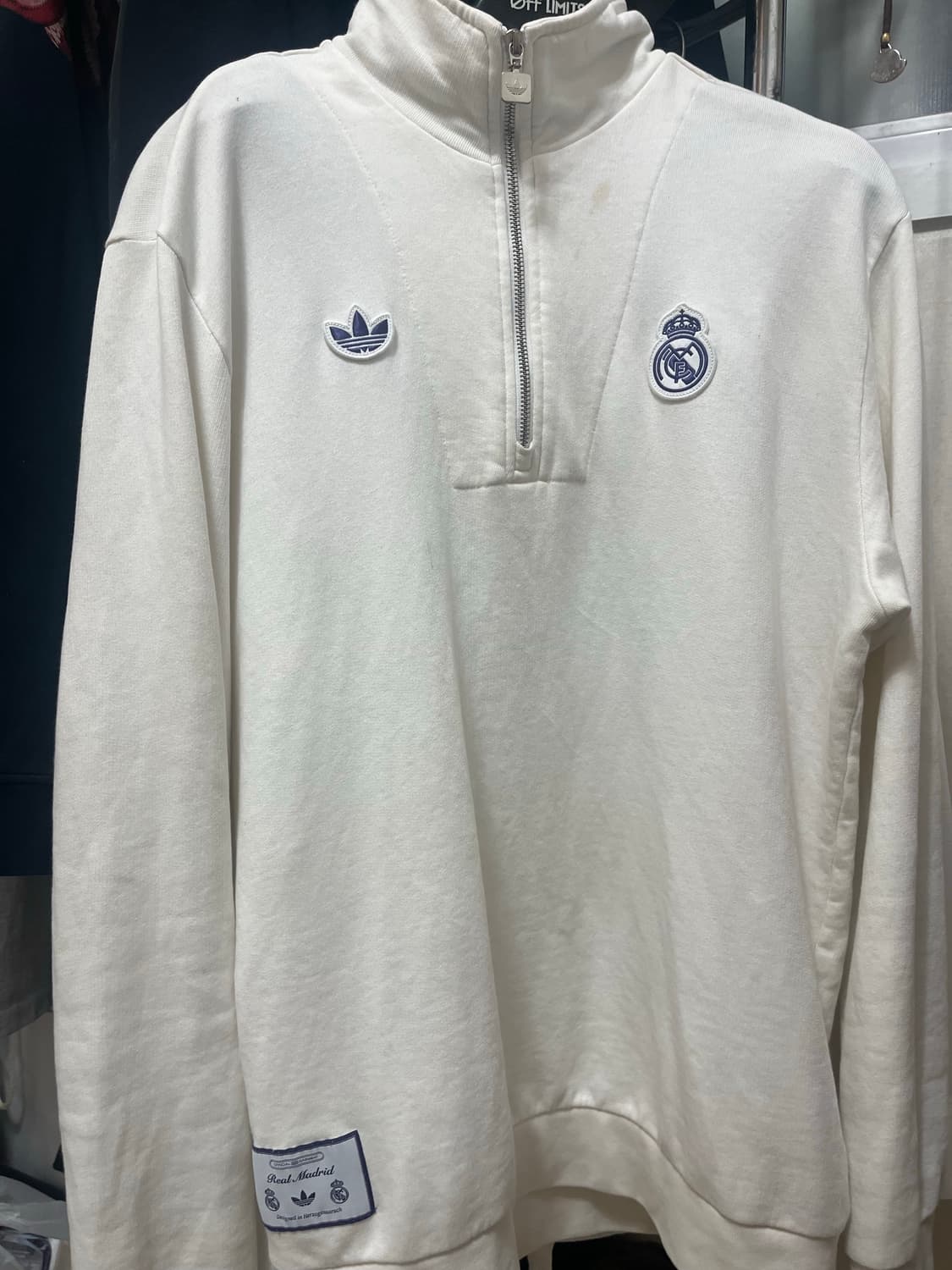 아디다스 레알마드리드 반 집업 상품이미지1