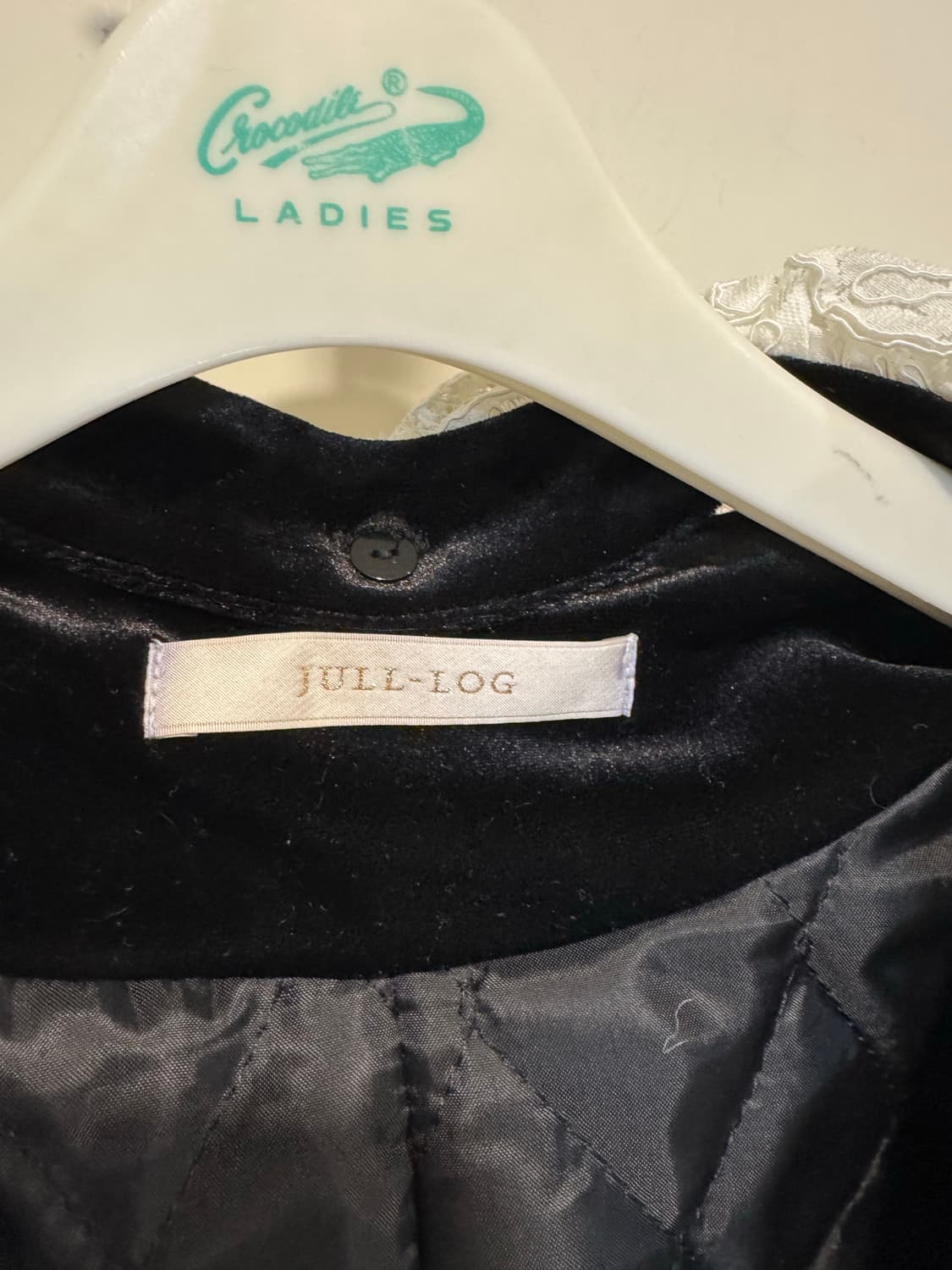 Jull-log 줄로그 레이스카라 벨벳자켓 상품이미지3