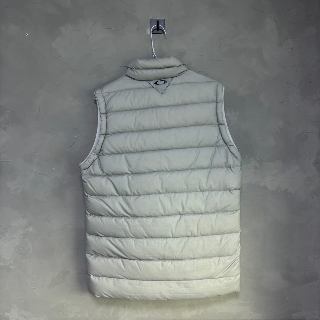 오클리 경량 패딩조끼 카키 그레이 상품이미지7