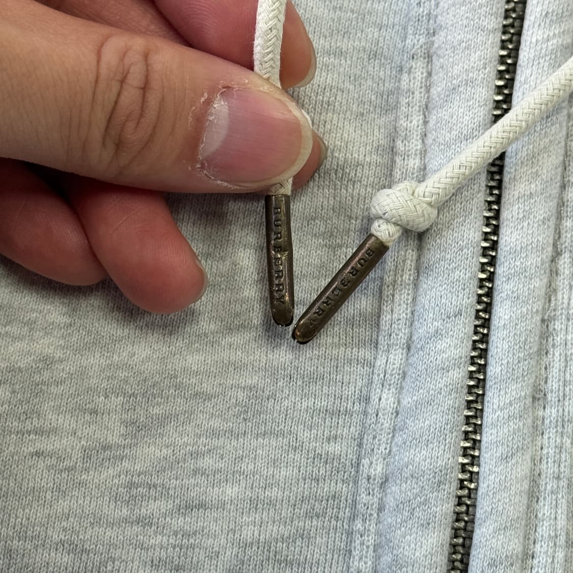 버버리 브릿 팔패치 애쉬 후드집업 M 상품이미지4