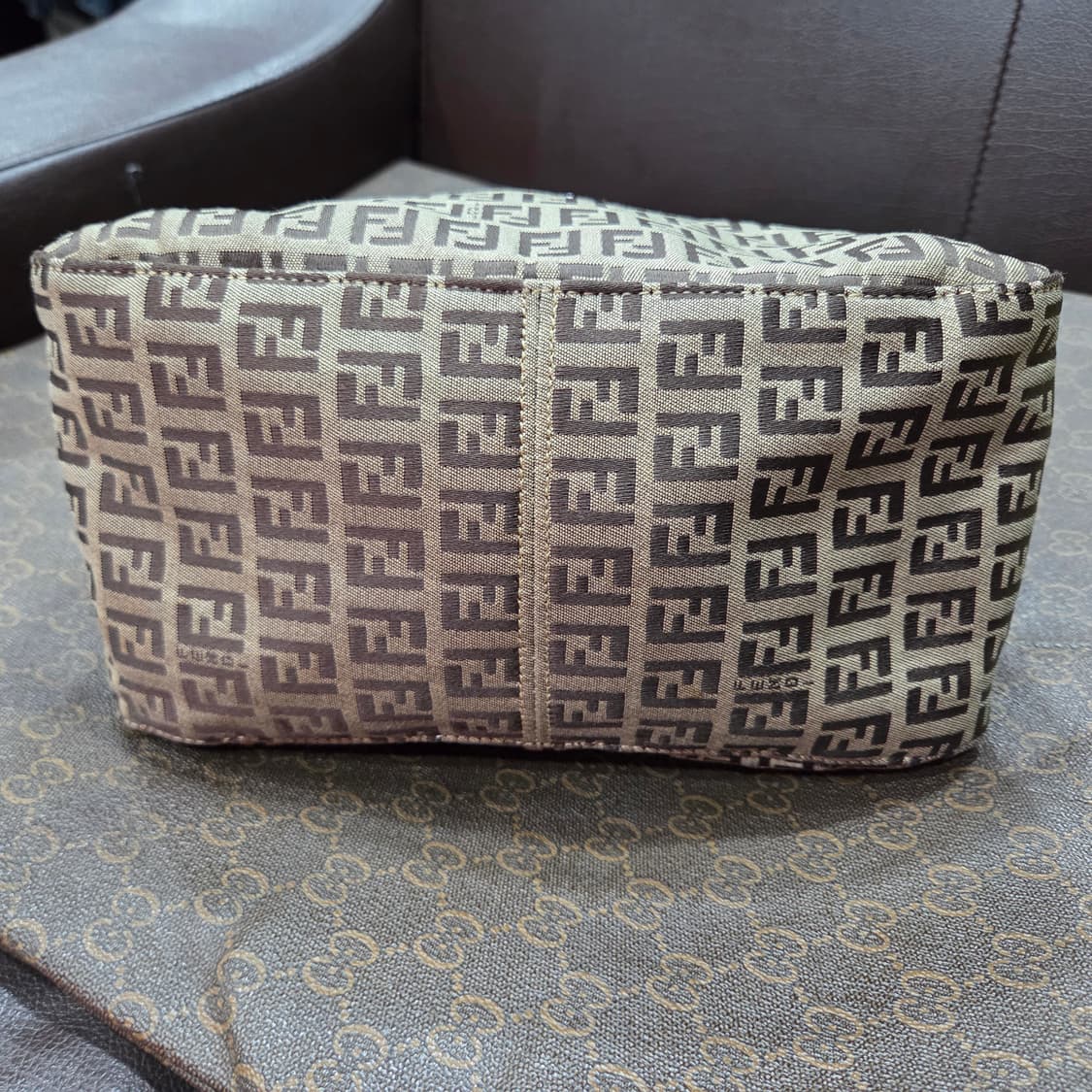 펜디 맘마 바게트 숄더백 상품이미지2