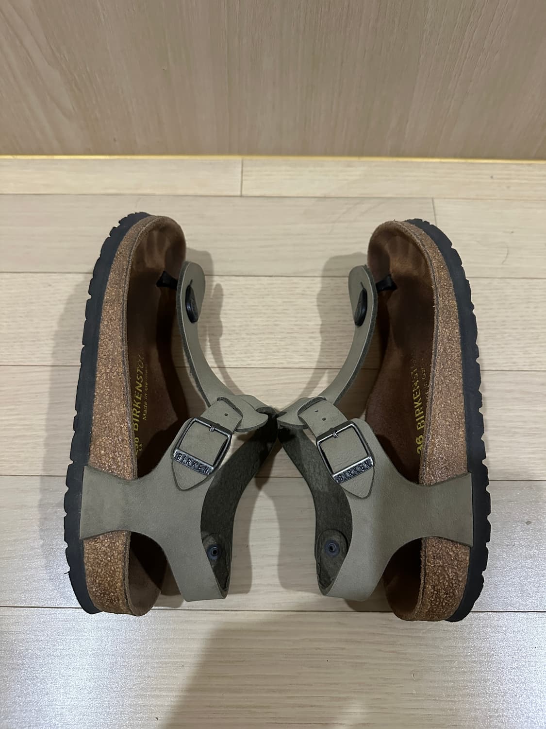 버켄스탁 카이로 230 카키 상품이미지4