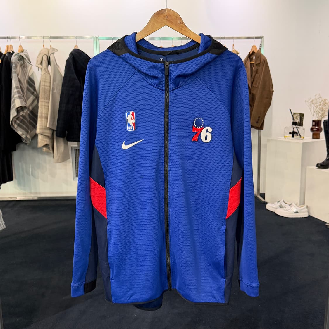 [L] 나이키 필라델피아 76식서스 풀집 자켓 상품이미지1