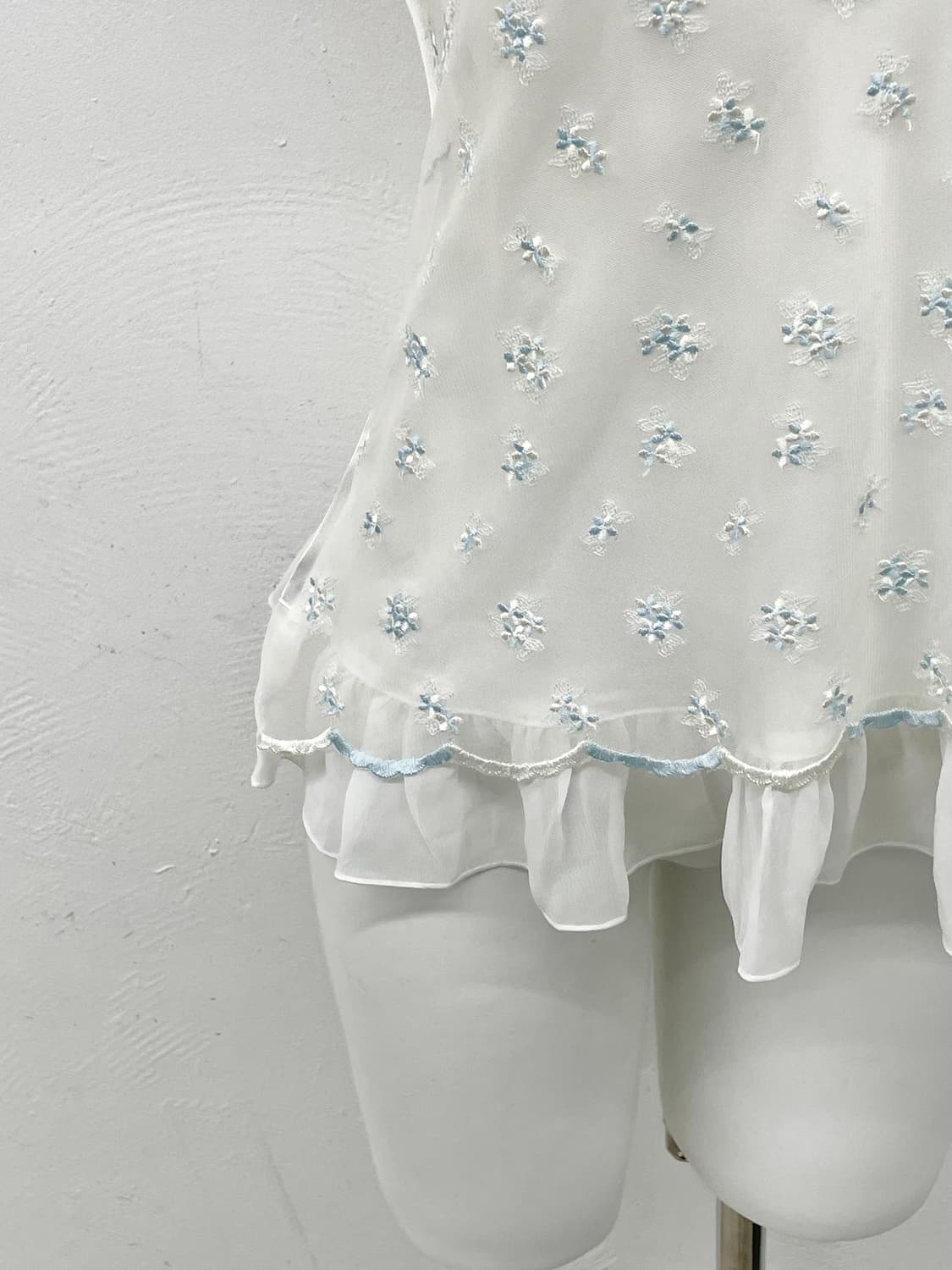 페어리 자수 레이스 탑 상품이미지3