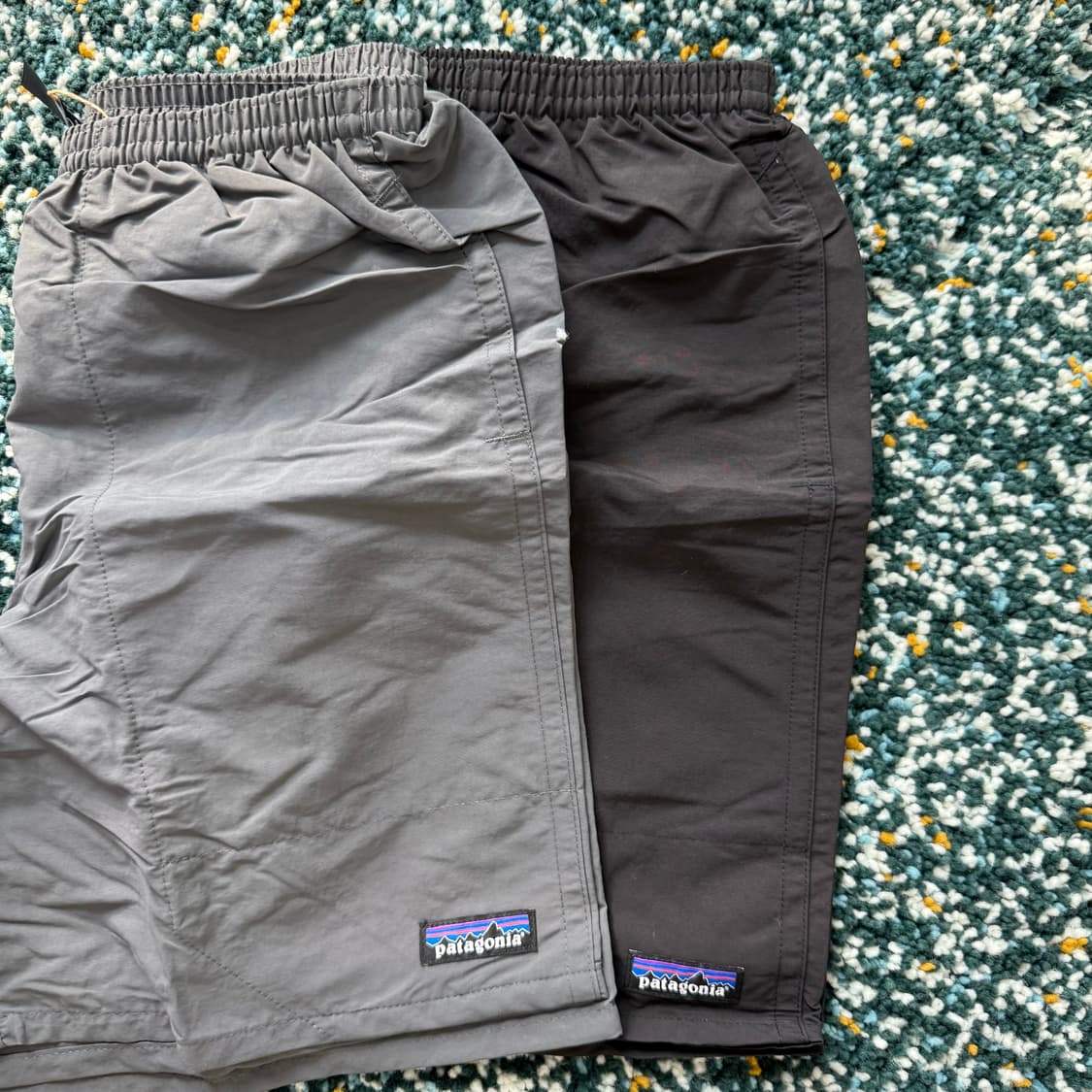파타고니아 로고 배기스 롱스 7인치 쇼츠 2컬러 상품이미지1
