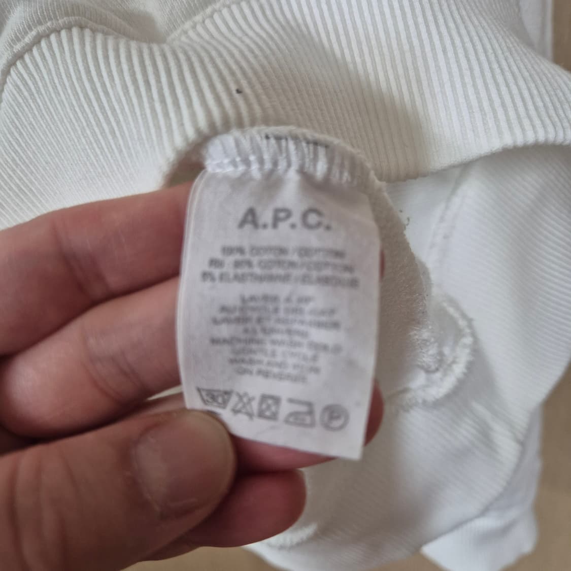 [XXL] A.P.C. 화이트 로고 맨투맨 상품이미지4