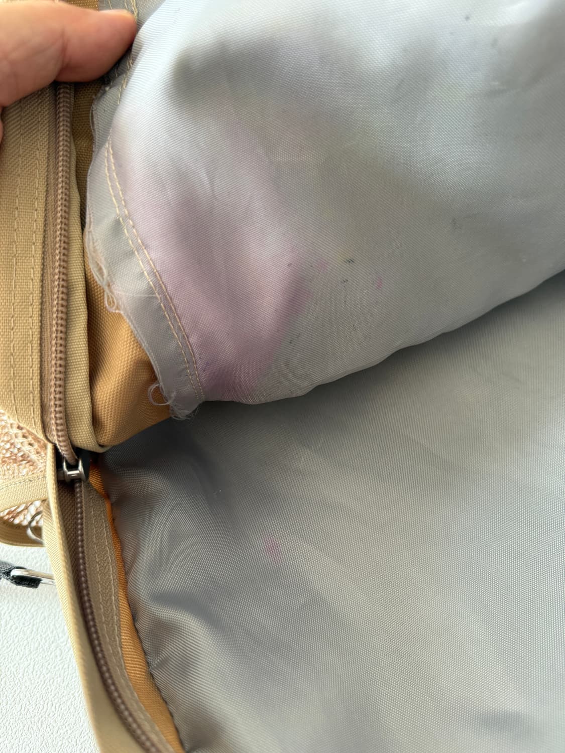 잔스포츠(JANSPORT) 베이지 백팩 상품이미지8