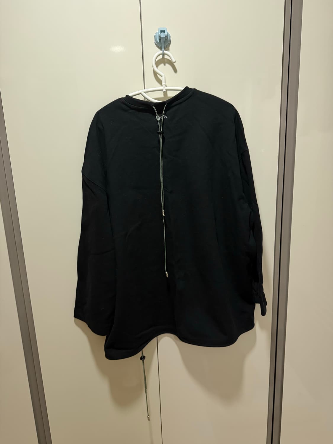 아더에러 오버사이즈 드로잉 롱 슬리브 긴팔티셔츠 블랙 a2사이즈 상품이미지2