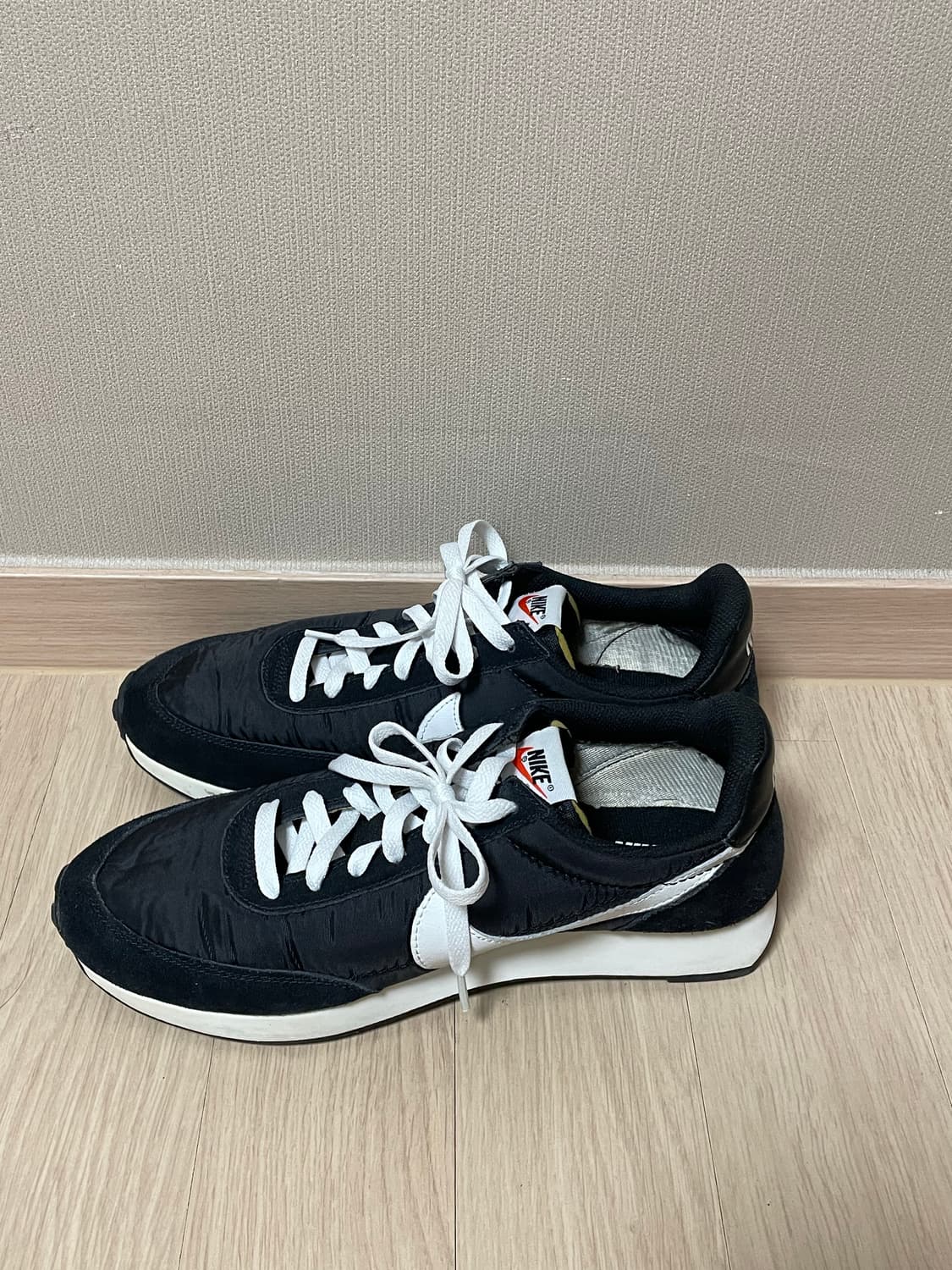 나이키 테일윈드 검흰 280 상품이미지2